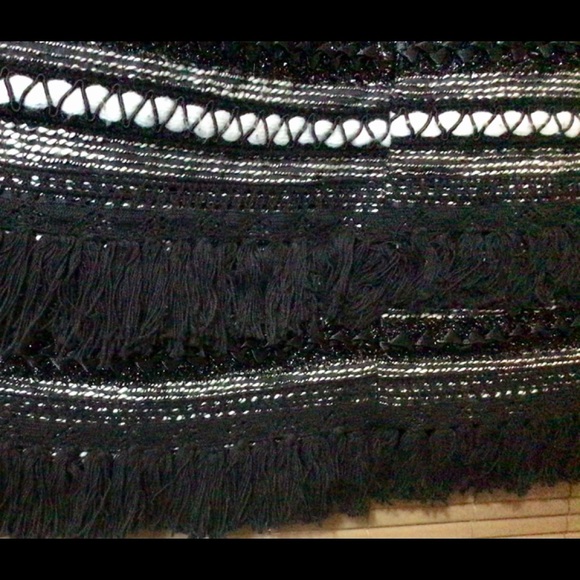 H & M fringe and cable skirt - Picture 4 of 14